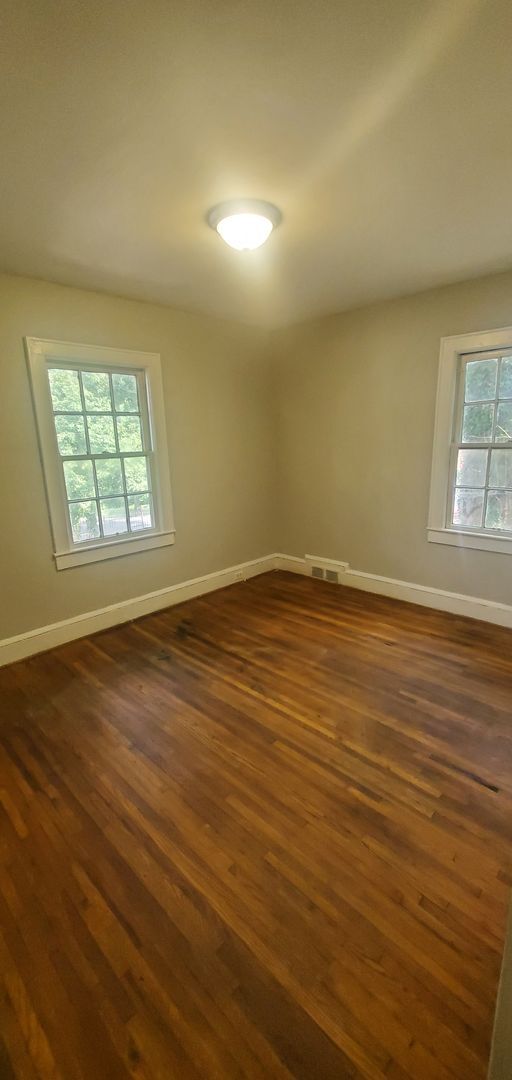 Foto del edificio - 2530 Ivy Ave