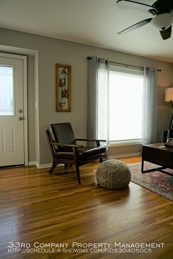 Foto principal - Beautifully updated home in St. Louis Park!