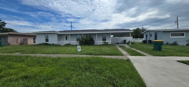Building Photo - 480 Sharon Cir