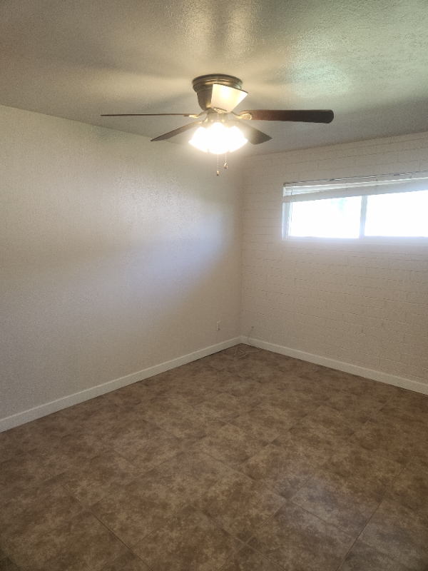 Photo - 650 E 3rd Ave Apartment