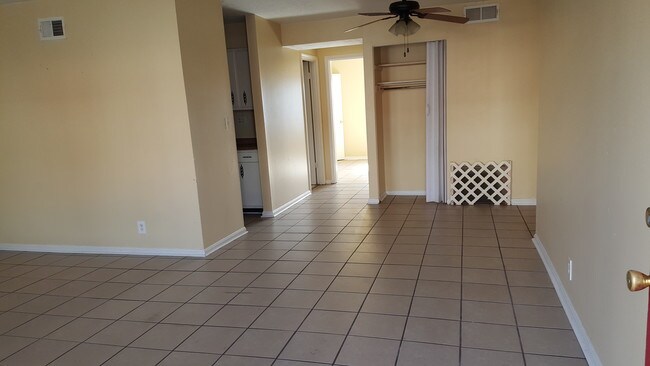 Building Photo - 10524 Watterson Trail