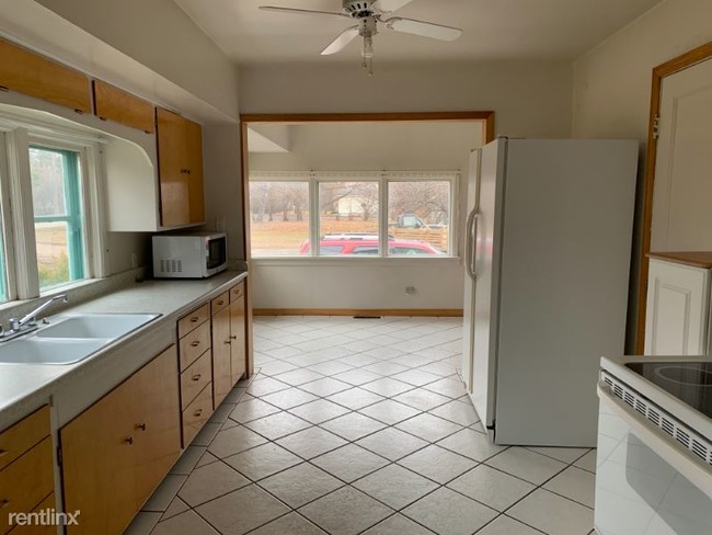 Building Photo - 2 br, 1 bath House - 330 Willow Glen Drive