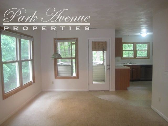 Foto del edificio - 182 Mary Circle--Pending Lease