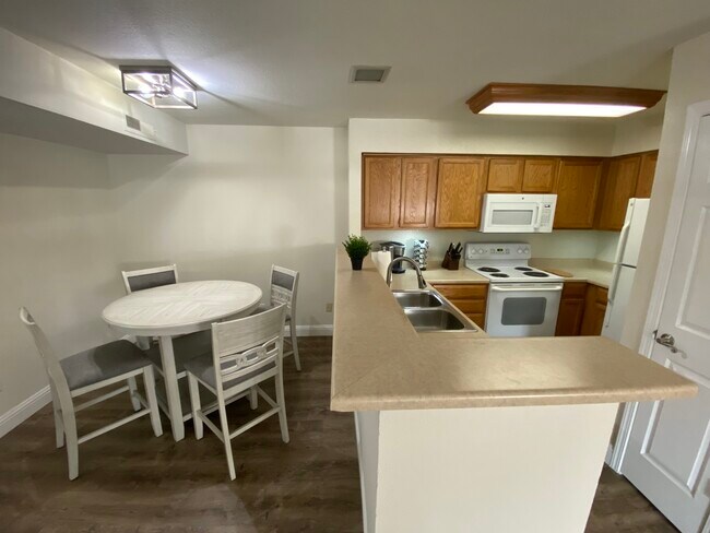 Foto del edificio - 2881 Huntington Blvd