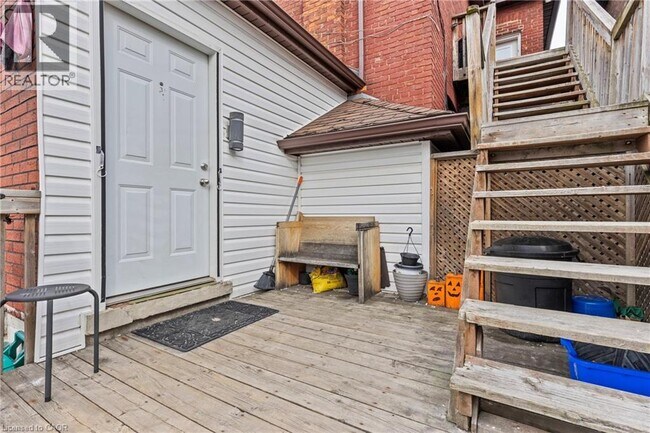 Photo du bâtiment - 181 West Avenue N