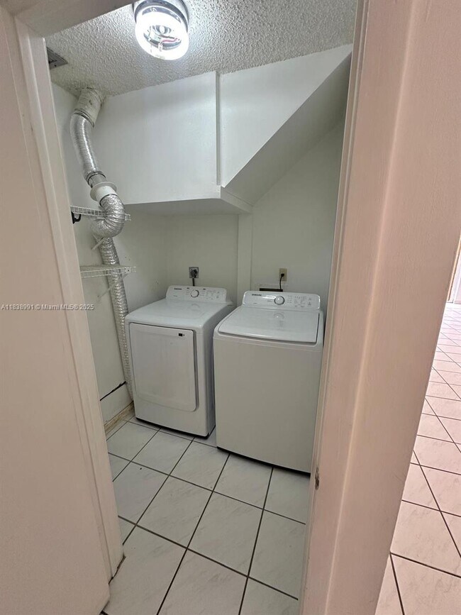 Foto del edificio - 14345 SW 57th Ln