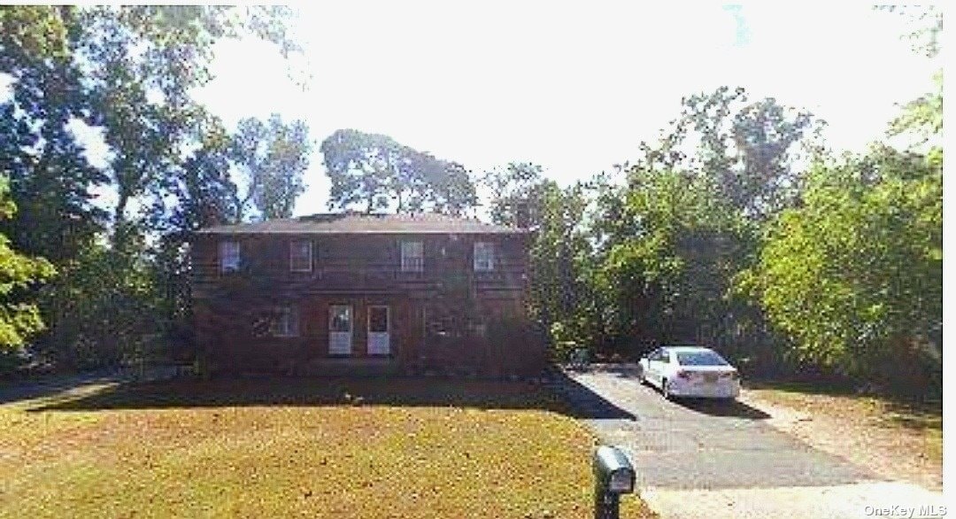 Primary Photo - 80-82 Laurel Blvd