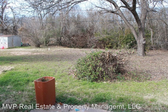 Building Photo - 3 br, 2 bath House - 4745 Koelsch Dr