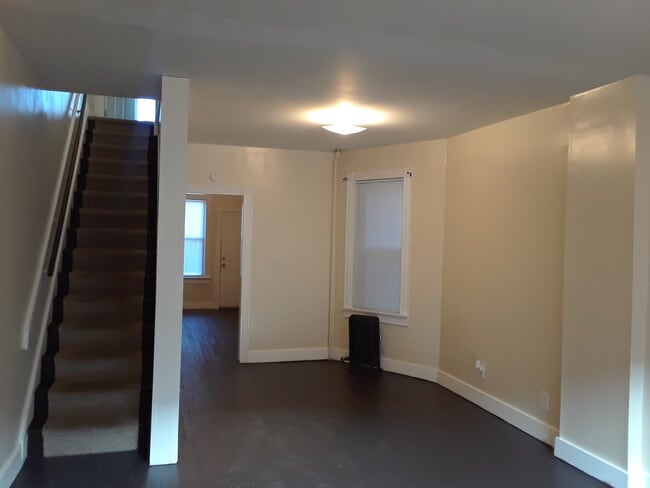 Building Photo - 39 Meyers Ct