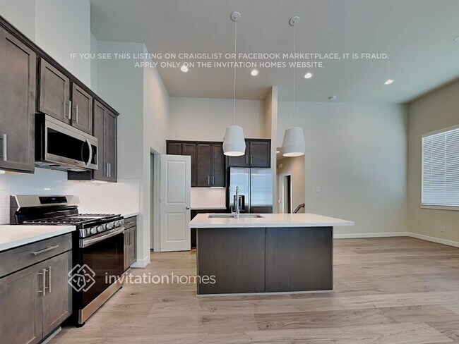 Foto del edificio - 706 Wilshire Brook Ln