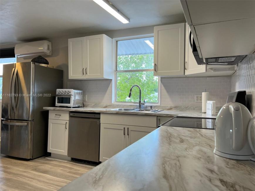 Primary Photo - 1 bedroom in Hollywood FL 33020
