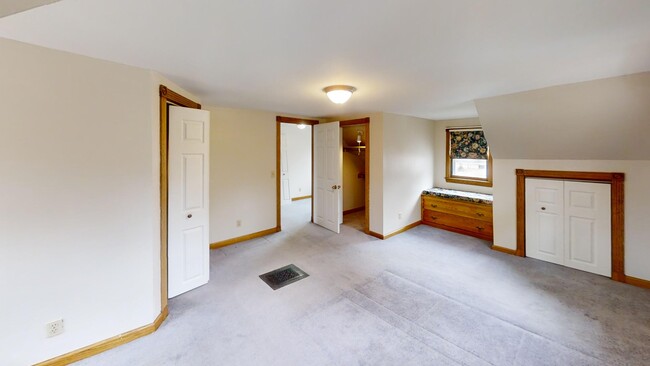 Building Photo - 70 Cushman Rd