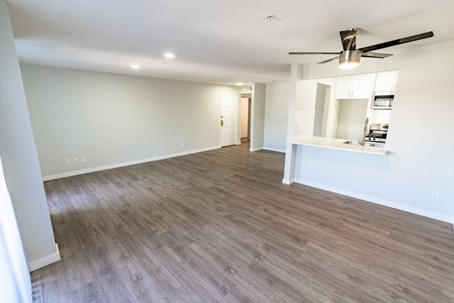 Foto del interior - 315 South Virgil Ave