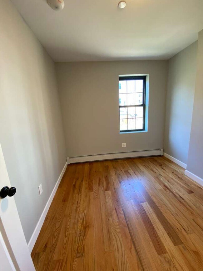 Foto del edificio - 52D  Yonkers-APT 3