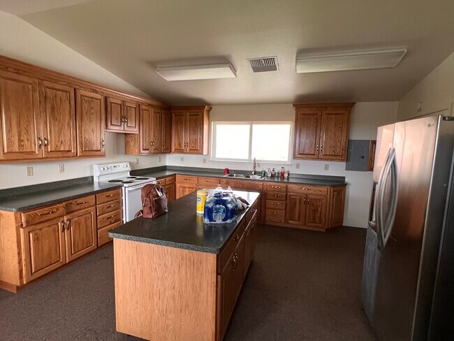Foto del edificio - 4505 Foothill Blvd