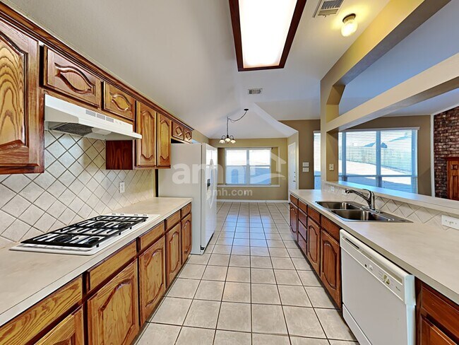 Foto del edificio - 2710 Beacon Hill Dr