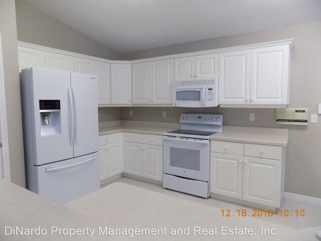 Foto del edificio - 4 br, 3 bath House - 1695 Town Park Dr.