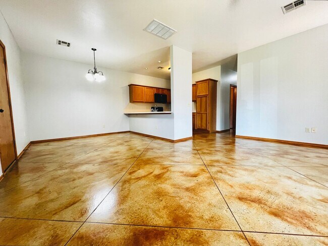 Foto del edificio - Beautiful 2BD 2BA Duplex in NW Oklahoma Ci...