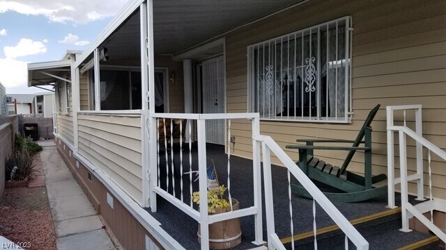 Foto del edificio - 4956 Ridge Dr