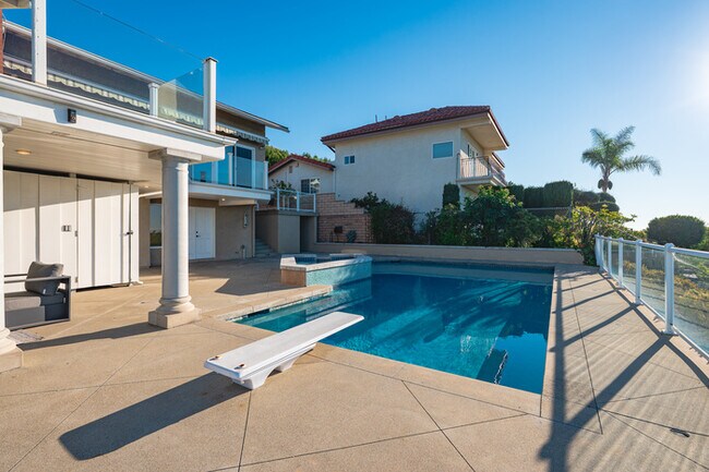 Foto del edificio - 11141 Limetree Dr