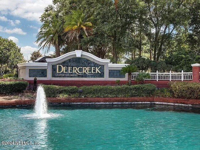 Foto del edificio - 9936 Watermark Ln W