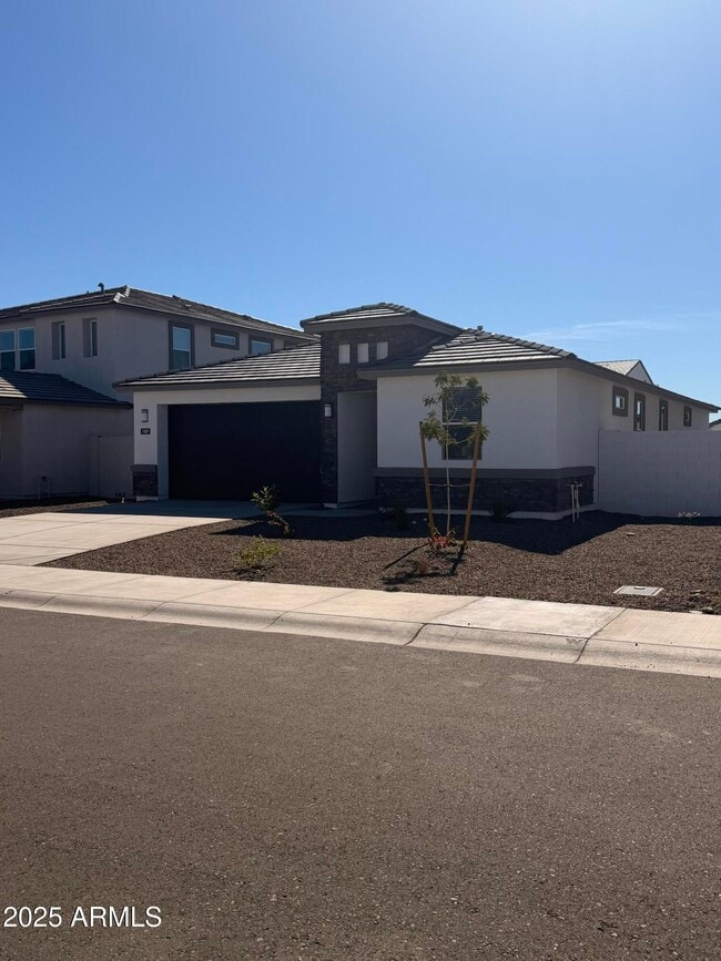 Building Photo - 7409 W Buckhorn Trail