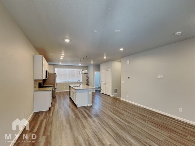 Foto del edificio - 7025 Cumbria Ct