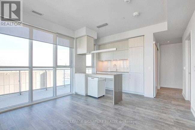 Photo du bâtiment - 15 Lower Jarvis St