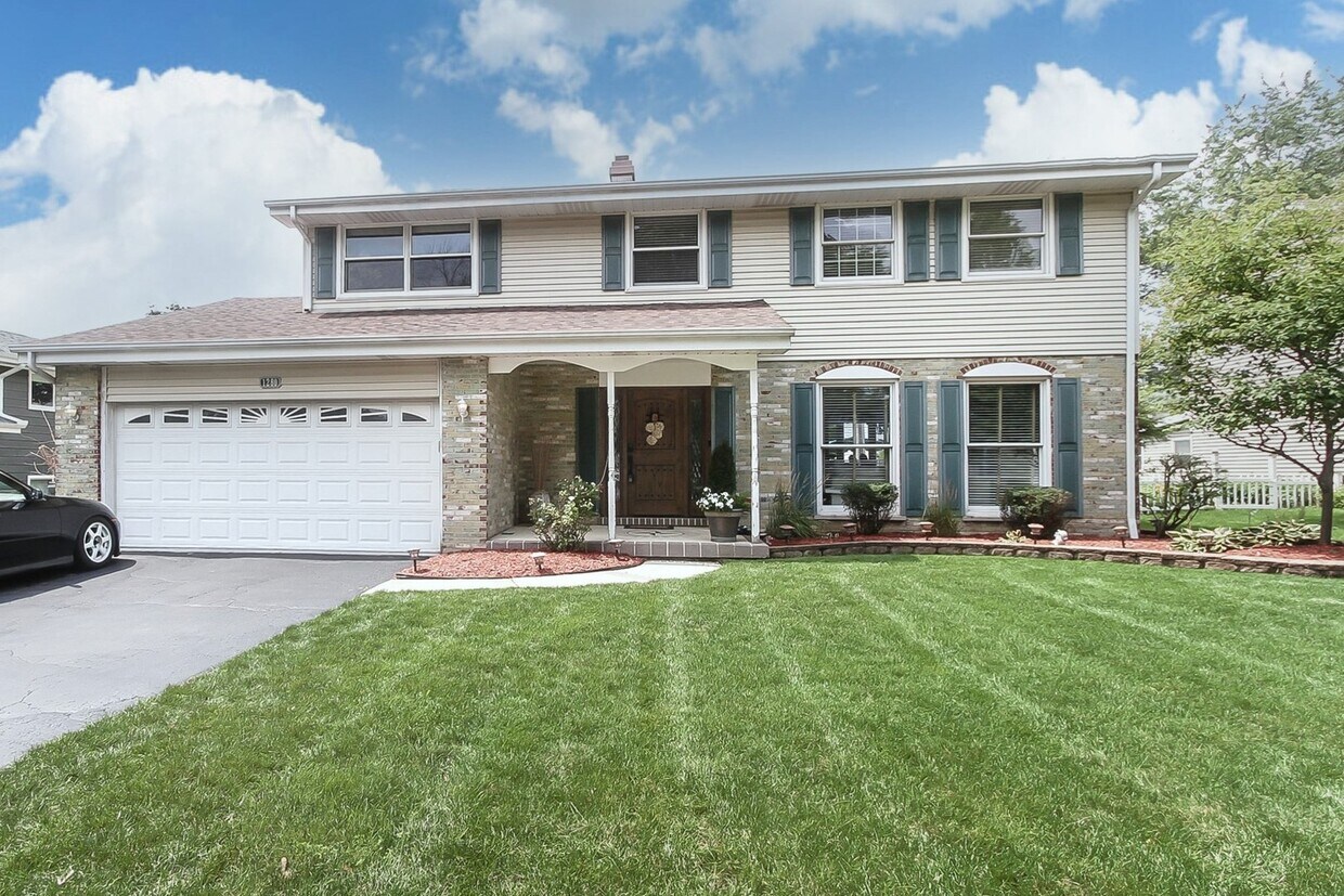 1280 N Ashland Ave, Palatine, IL 60074 House Rental in Palatine, IL