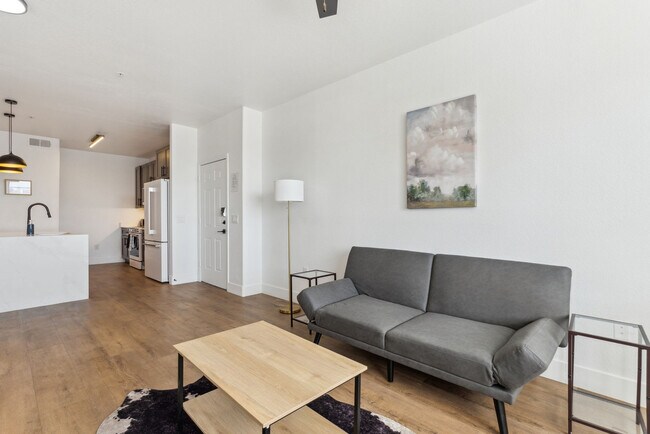 Foto del edificio - 6610 N 93rd Ave