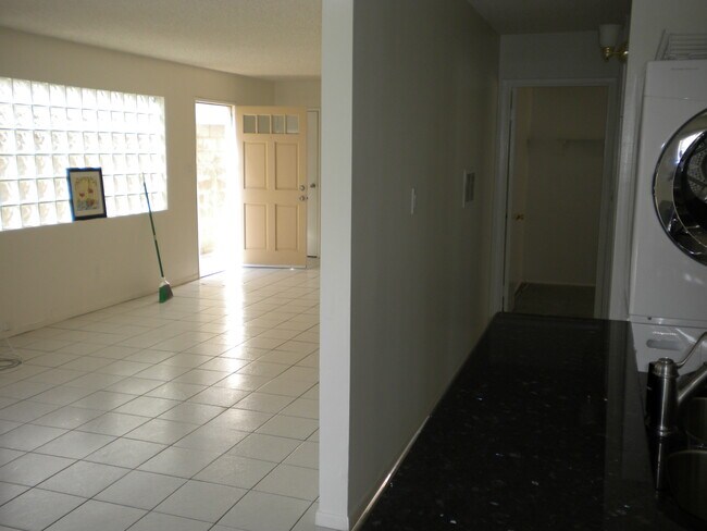 Building Photo - 131 Monterey Blvd