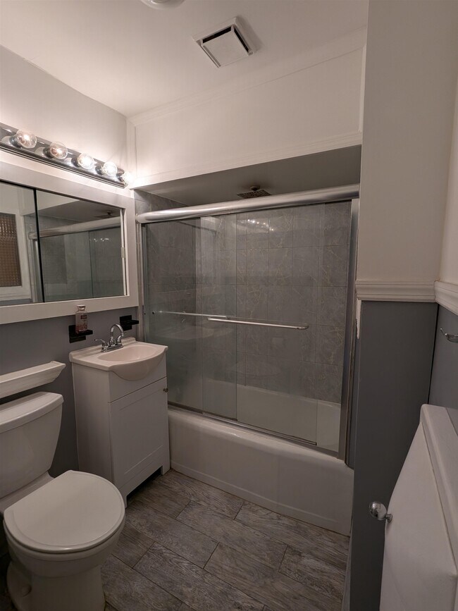 Foto del edificio - 272 3rd St