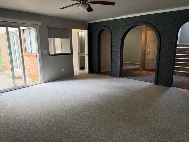 Building Photo - Spacious 4-Bedroom Yukon Home Full of Char...