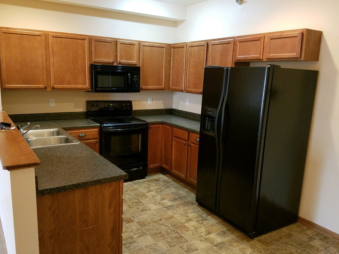 Foto principal - 1602 NW Prairie Lakes Dr