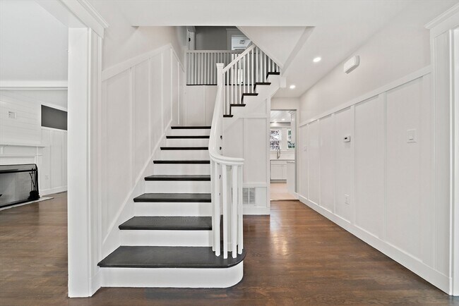 Building Photo - 37 Wolcott Rd
