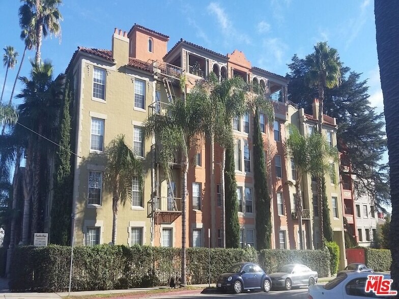 Primary Photo - 5640 Franklin Ave