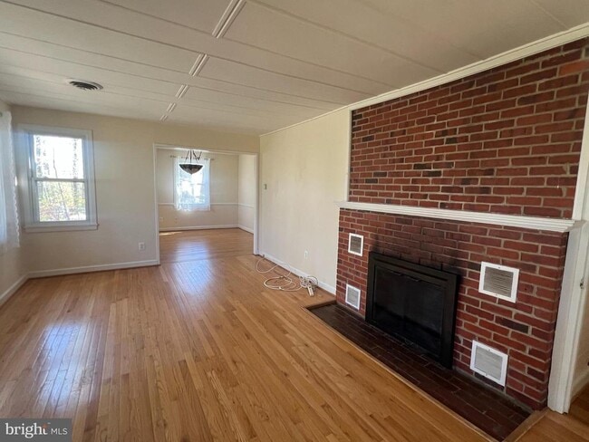 Foto del edificio - 4112 Elizabeth Ln