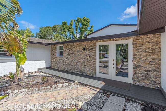 Foto del edificio - 3 br, 2 bath House - 5401 Shadow Lawn Drive