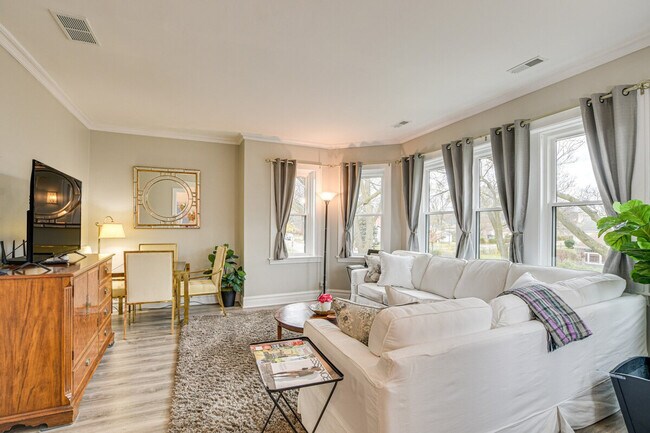 Foto del edificio - 1538 Fowler Ave