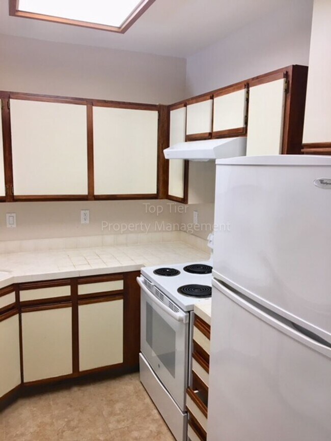 Foto del edificio - 2 Bd/1.5 Ba, 844 sf Walnut Creek Condo for...
