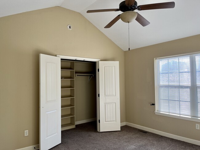 bedroom - 13756 Post Oak Ln