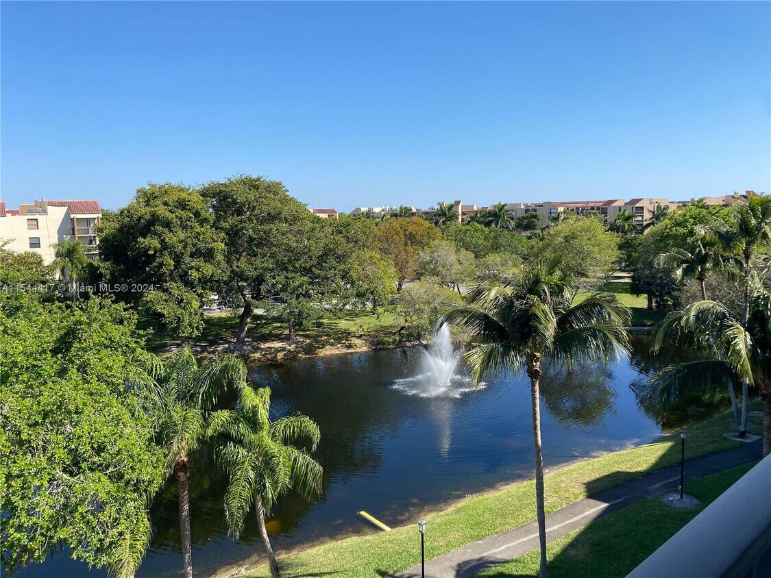 Foto principal - 2105 Lavers Cir
