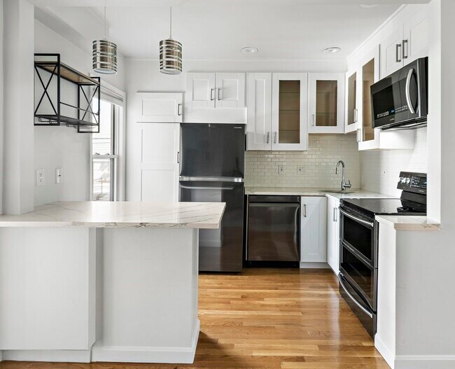 Foto del edificio - 258 Everett St