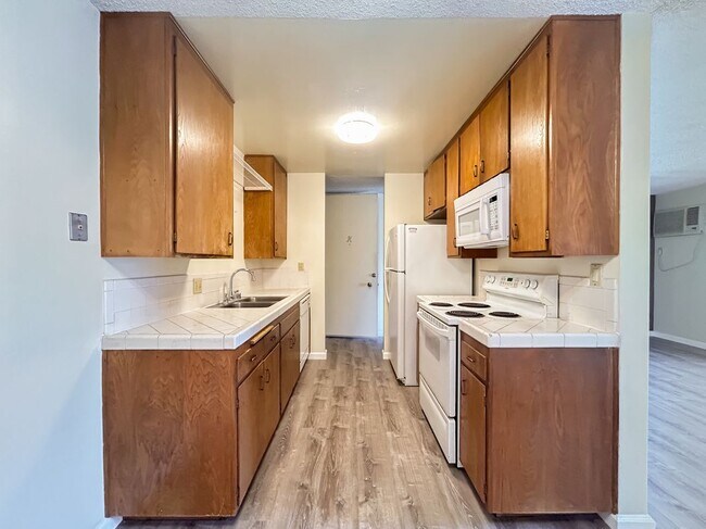 Foto del edificio - 4675 Bancroft St