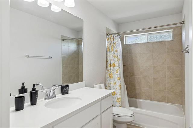 Foto del edificio - 2901 Adon Springs Ln
