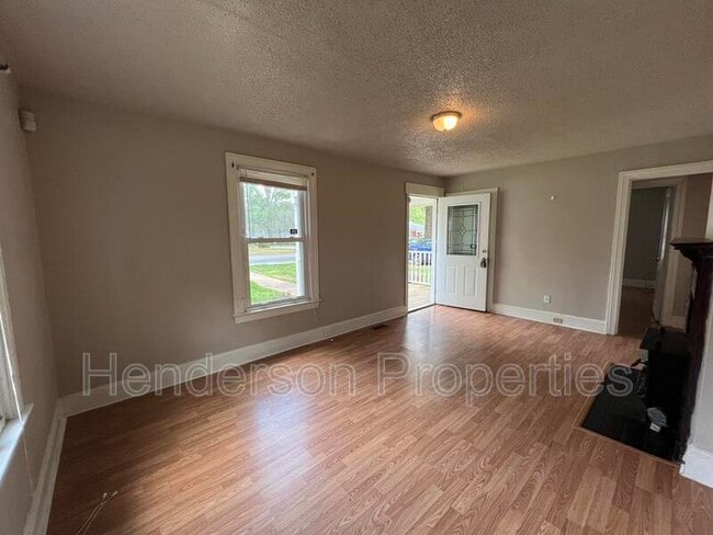 Building Photo - 1256 Edgewood Rd