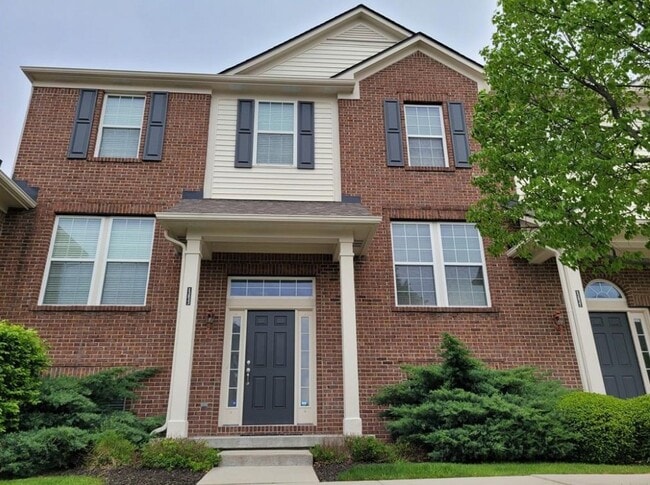 Building Photo - 13833 Willesden Cir