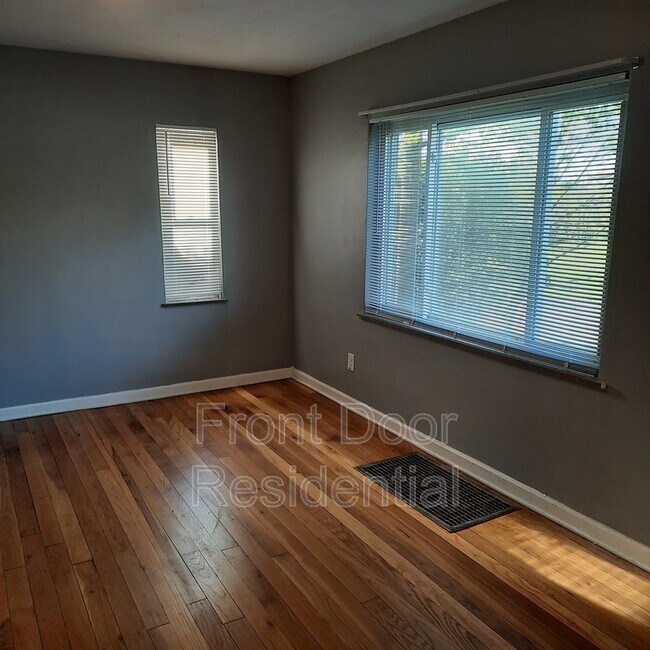 Building Photo - 8300 Banbury St