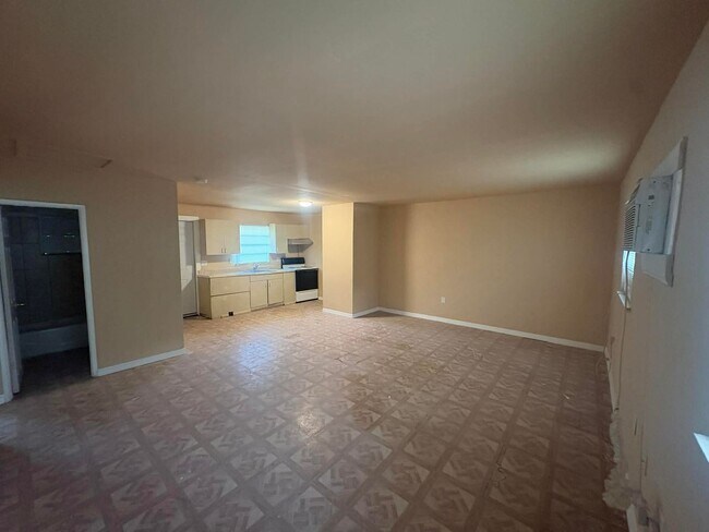 Photo - 221/223/225/227 Maria Street Apartment