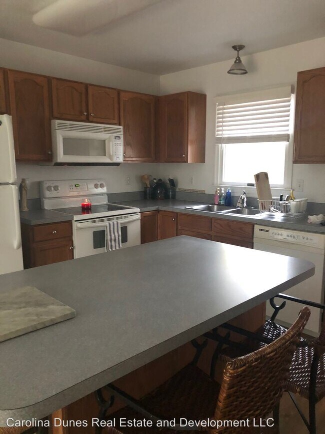 Building Photo - 3 br, 2 bath House - 104 Becks Court